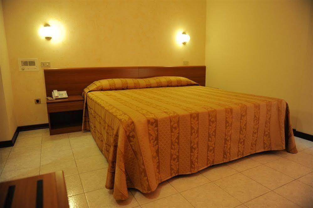 Hotel Marco Polo Self Check-In Bologna Ngoại thất bức ảnh